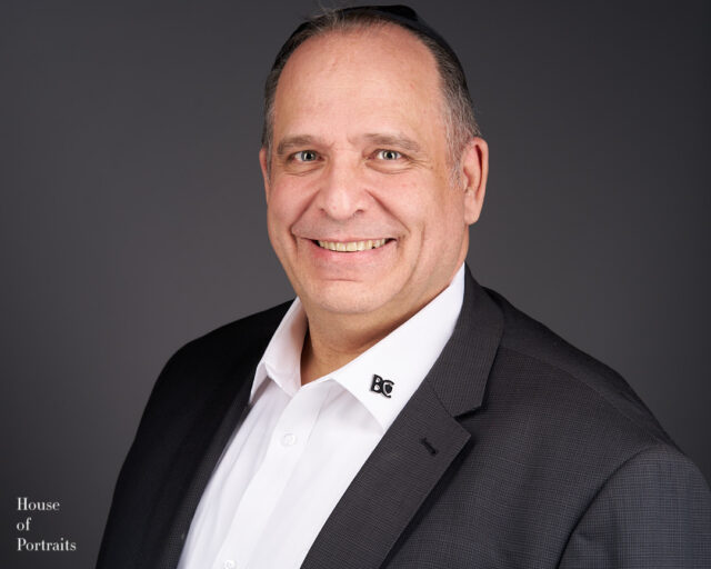https://bradcohen.ca/wp-content/uploads/2026/05/2026-03-25-HeadShot-BizCon-Brad-grey-640x512.jpg